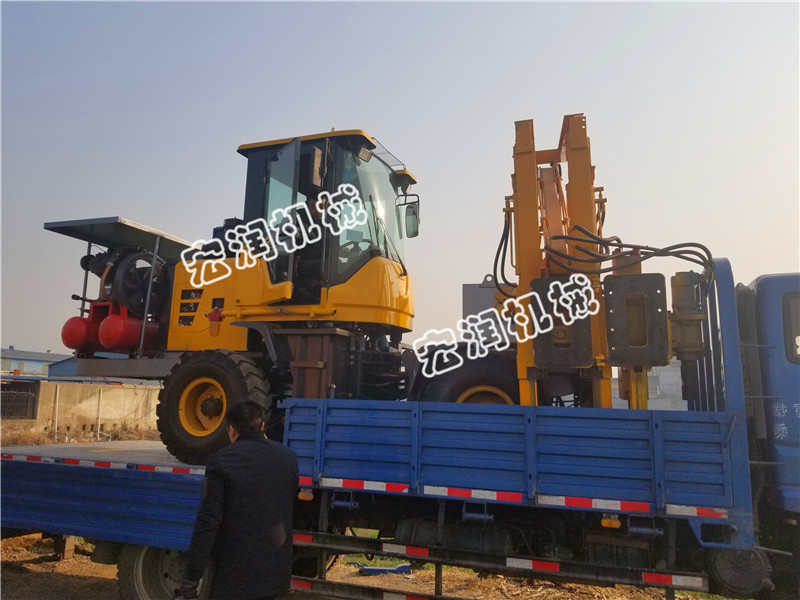 宏潤(rùn)機(jī)械護(hù)欄打拔鉆一體機(jī)發(fā)往山東棗莊