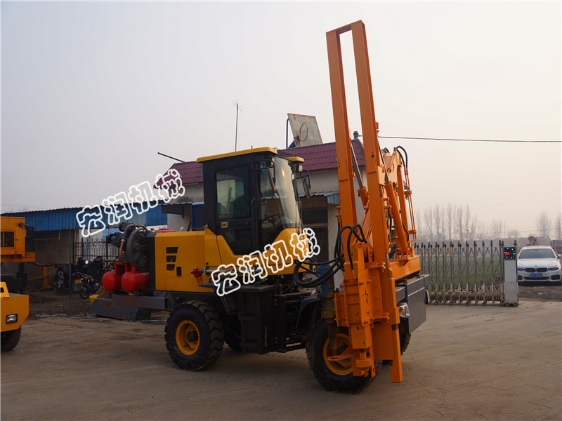 公路護(hù)欄打樁機(jī)液壓錘怎么操作？宏潤機(jī)械
