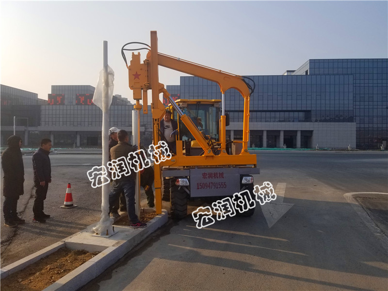 公路護(hù)欄打樁機(jī)液壓錘怎么操作？宏潤機(jī)械