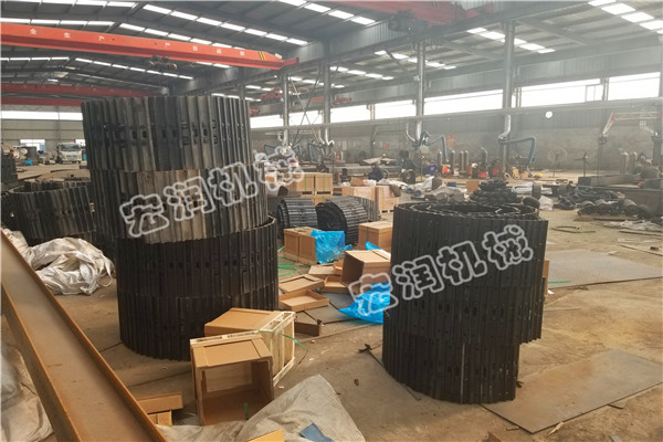 履帶底盤(pán)加工訂做？宏潤(rùn)機(jī)械