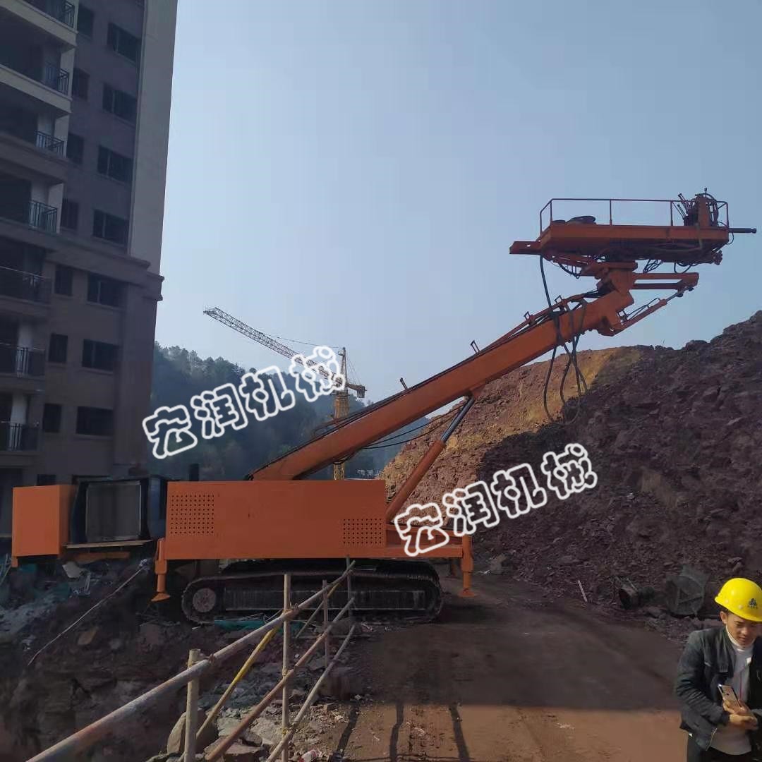 廣州地區(qū) 錨桿基坑支護(hù)鉆機(jī)客戶施工中